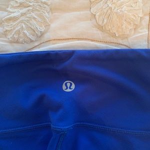 LULULEMON SIZE 4 FULL LENGTH BLUE LEGGINGS